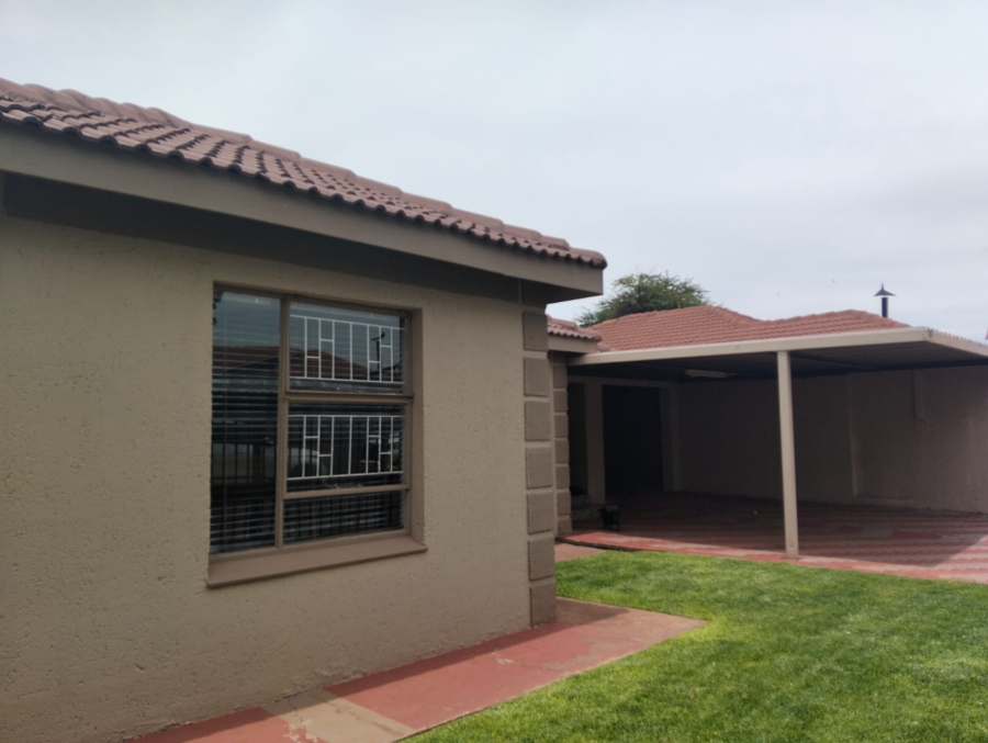 3 Bedroom Property for Sale in Kathu Northern Cape